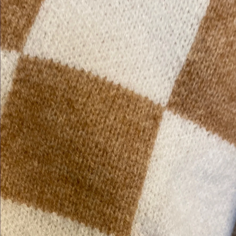 Vici listicle Brown and White Checkered Cardigan Sweater large - Picture 3 of 3